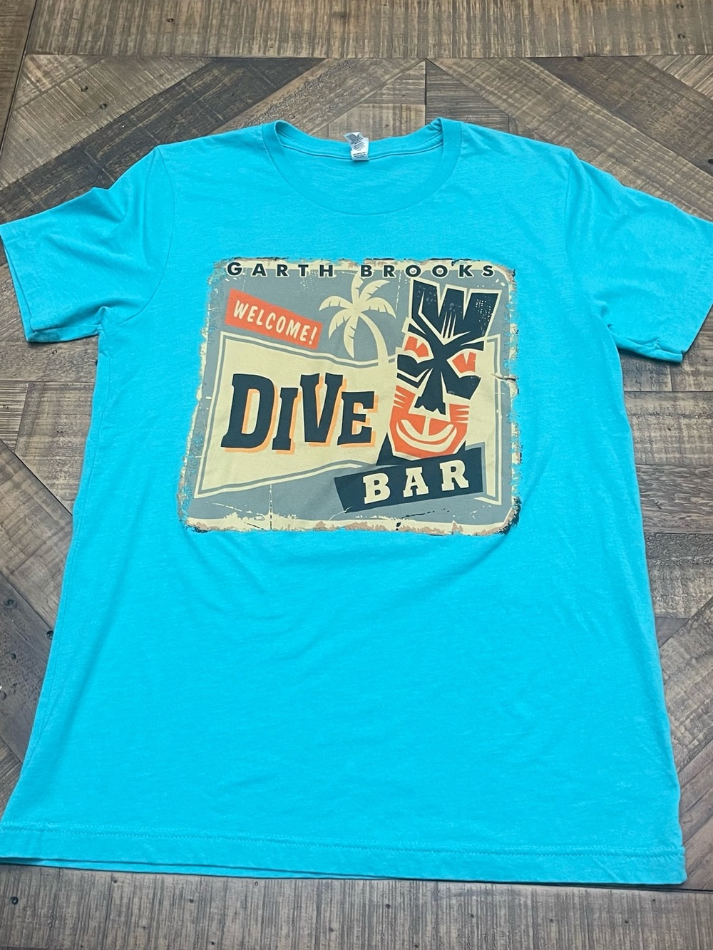 Garth Brooks "Dive Bar" Tour t-shirt